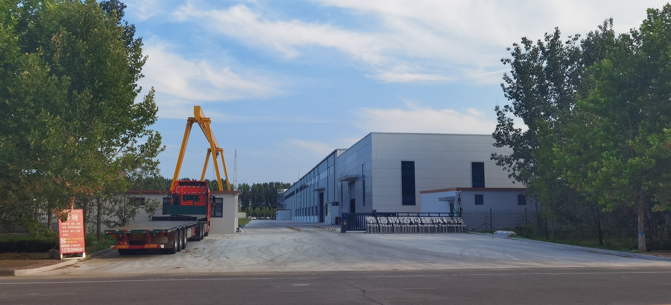 Qingdao Tsin Steel Structure Construction Technology Co.,Ltd. üreticinin üretim hattı